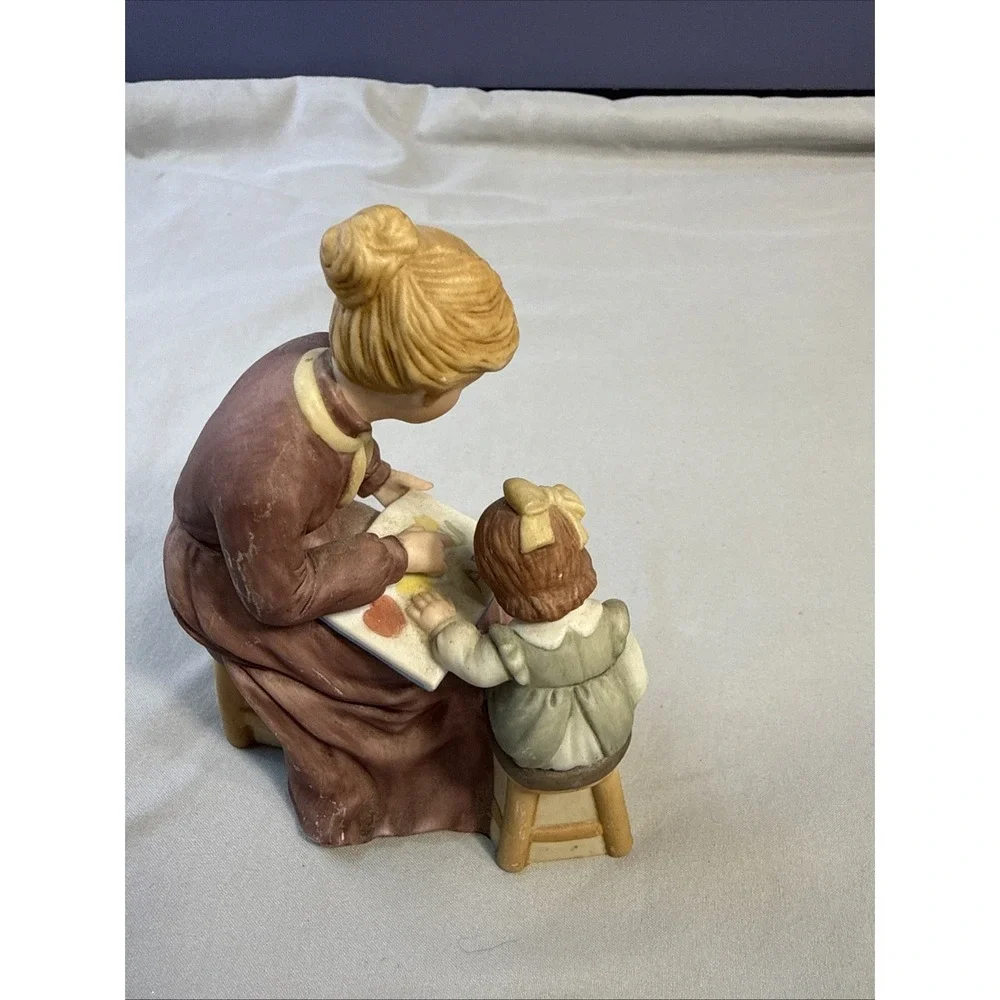 Vintage 1985 Enesco Treasured Memories Learning To Read Figurine 600873 LE